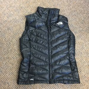 Women’s North Face vest